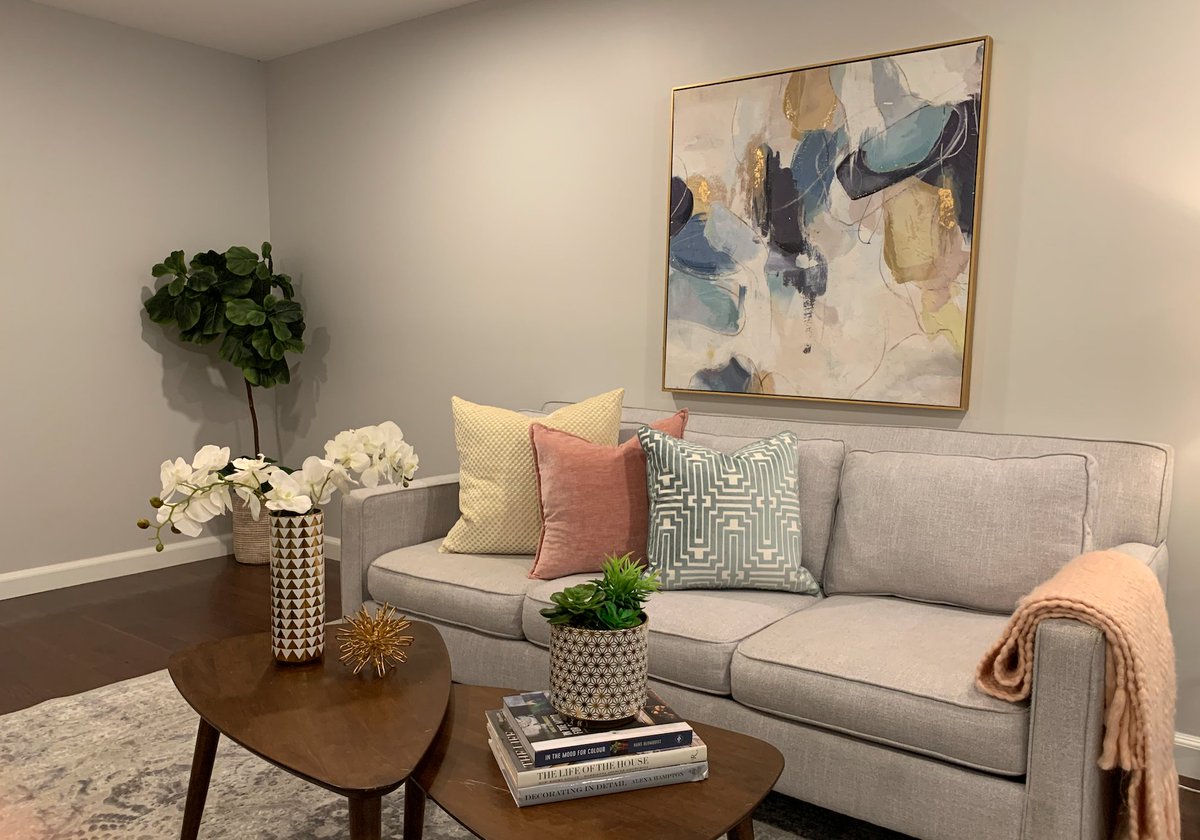 stagedoccasions's tweet photo. Fresh Interiors - compelling buyers every day!
Let us create the perfect plan to get you your home's fullest potential.   
*
*
*
*
#homestaging #propertystyling #stagingworks #propertystylist #realestatestyling #interiordesign #stagingtips https://t.co/a7MUjpp5HT