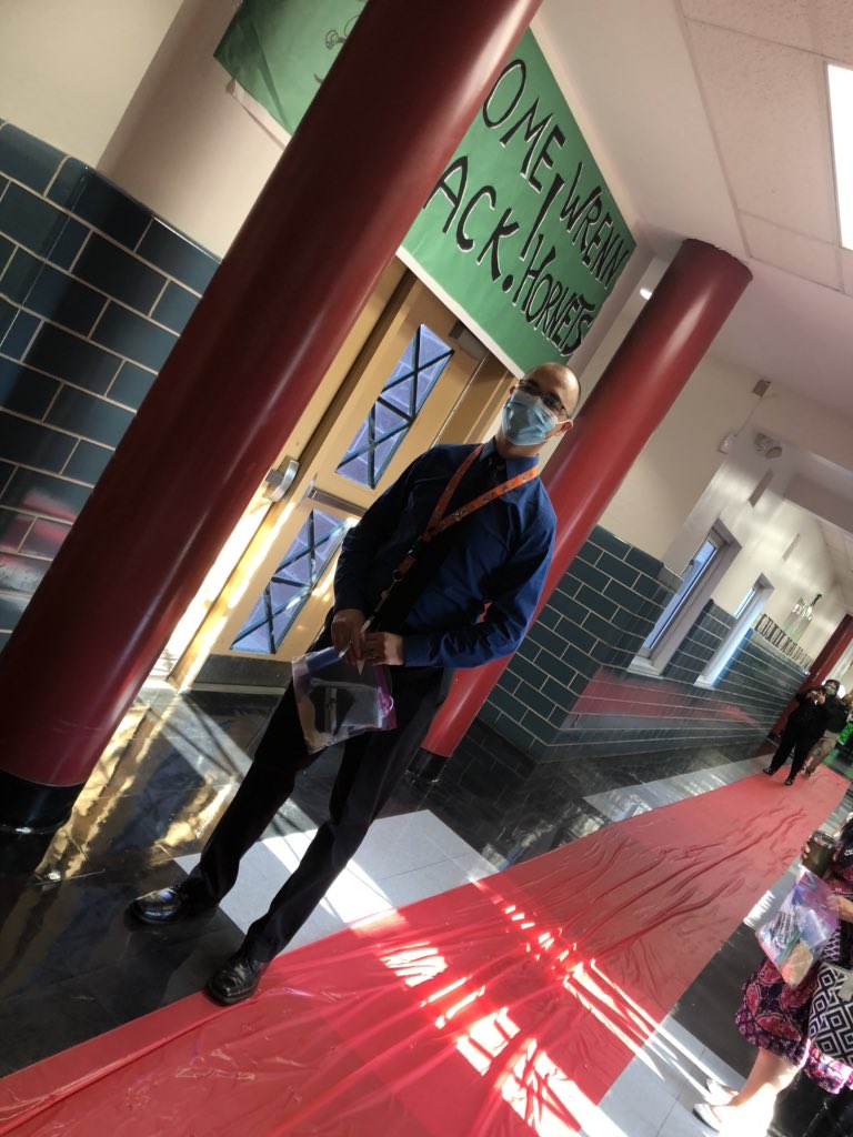 Cotch89's tweet photo. Wrenn coaching staff starting the week off on the Red Carpet. Hornet Proud!  @WrennMS_PE @ETWrennMS https://t.co/440gJXTgyu