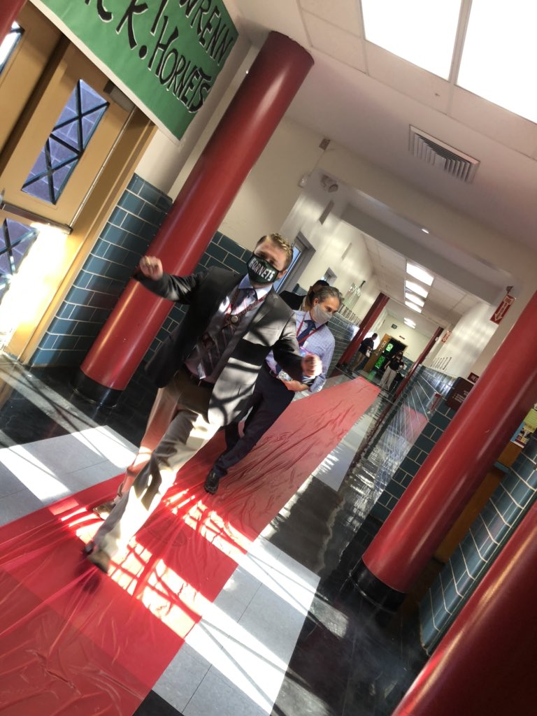 Cotch89's tweet photo. Wrenn coaching staff starting the week off on the Red Carpet. Hornet Proud!  @WrennMS_PE @ETWrennMS https://t.co/440gJXTgyu