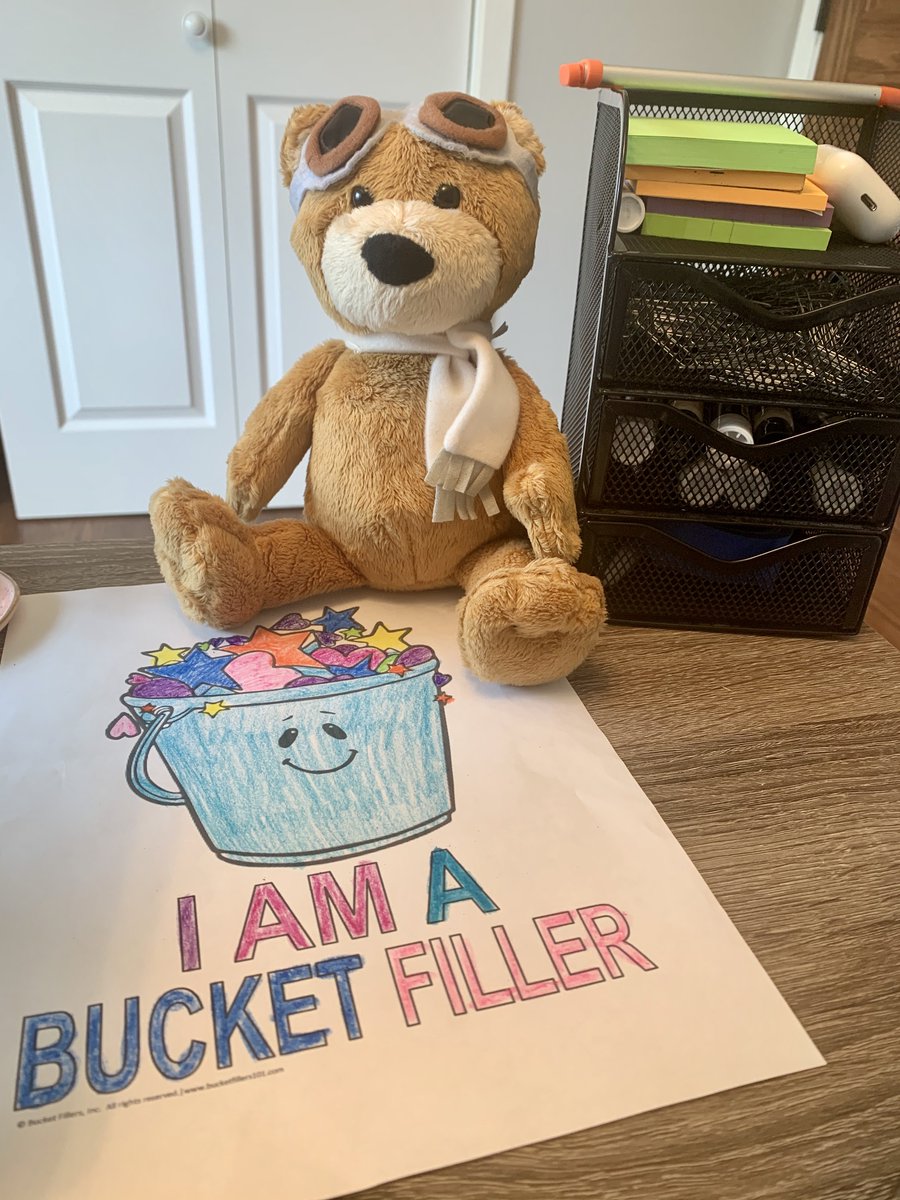 We are bucket fillers! #AViAtors 🌟😃