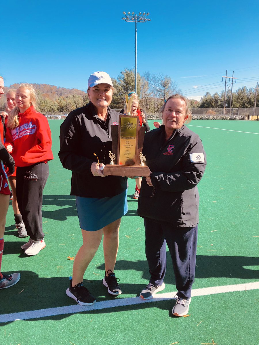 Happy National Field Hockey Day 🏑❤️💙🐾
