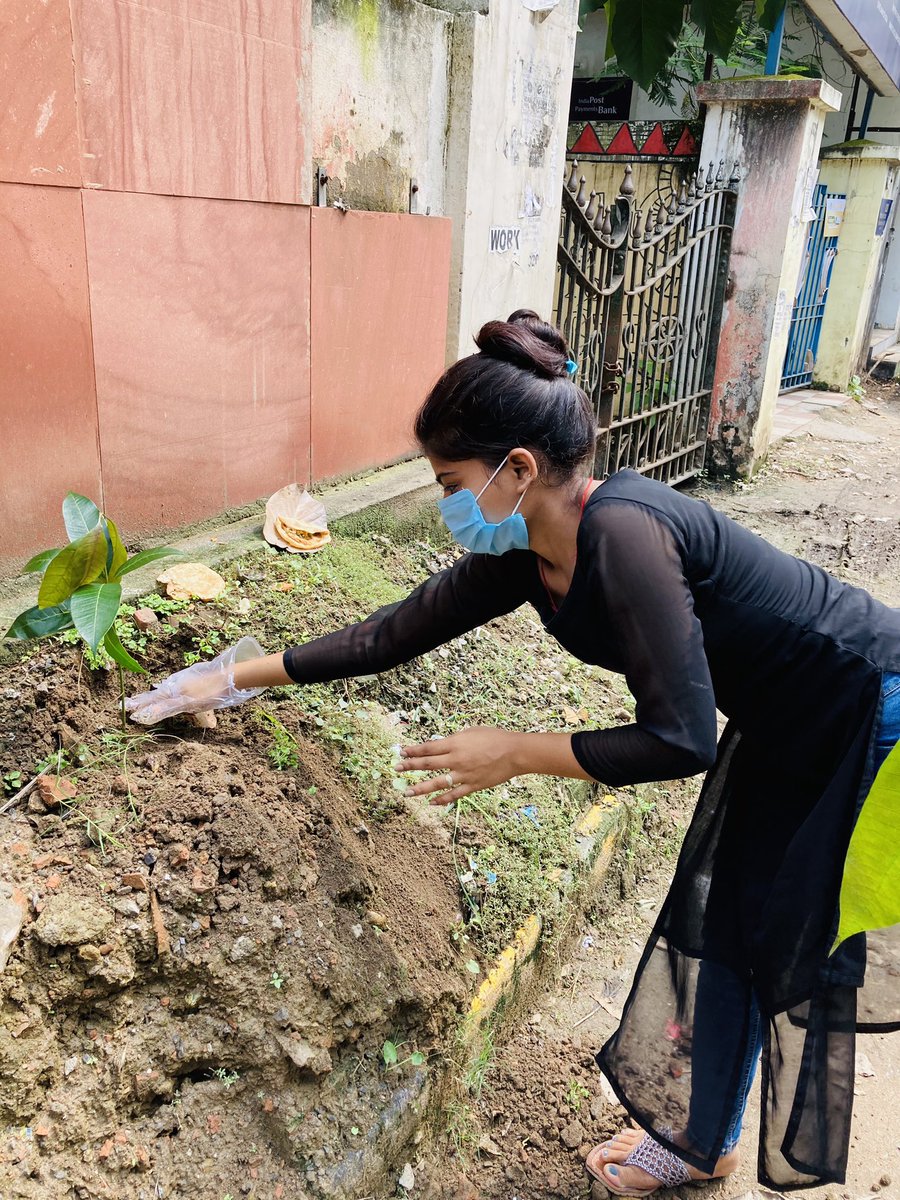 Yoshitapatward1's tweet photo. Plant for environment or SSR and his dream ❤️ #forSSR #SSR @anky1912 @shwetasinghkirt https://t.co/W7TtRX9SKW