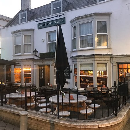 2020Mywey's tweet photo. The White Hart Tavern https://t.co/4XlI8CM0Gg