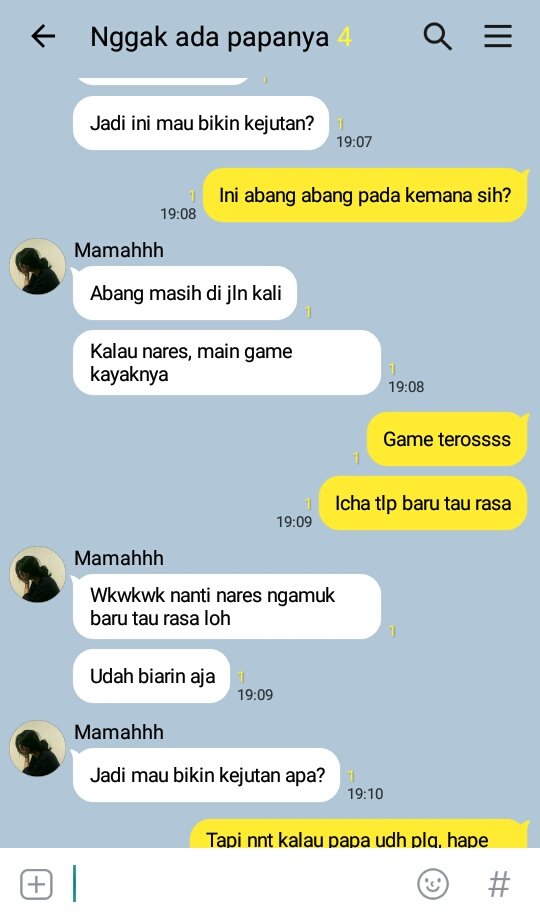 itsblueli's tweet photo. #TheFams | Mama lupa kalau besok papa ulang tahun? https://t.co/QywXeDRbi0