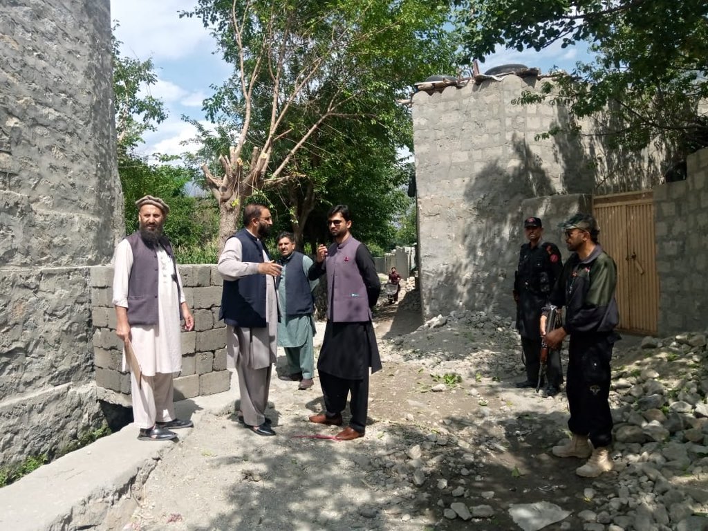 AJuglote's tweet image. AC Juglote a/w SDO B&amp;amp;R visited projects sites, instructed SDO to expedite the work of projects and ensure good quality of work. AC also instructed SDO to make sure presence of road colleys’ and for daily maintenance.
#TeamGilgit serving the people
@DCGILGIT