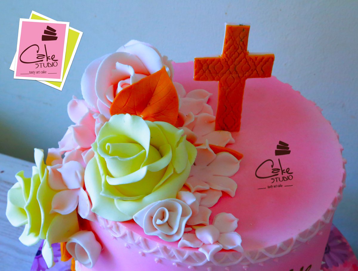cakestudio_ug's tweet photo. #Baptismtastyartcake
Happy Christening Jelani. May you grow to be a Godfearing child. Call or WhatsApp us on 0757310583 / 0754400133 / 0706740071 / 0773368363.
#baptism #baptismcake #baptismday #baptismgift #christening #christeningday #christeningcake #christen #concecration https://t.co/pwDJBq6gYw