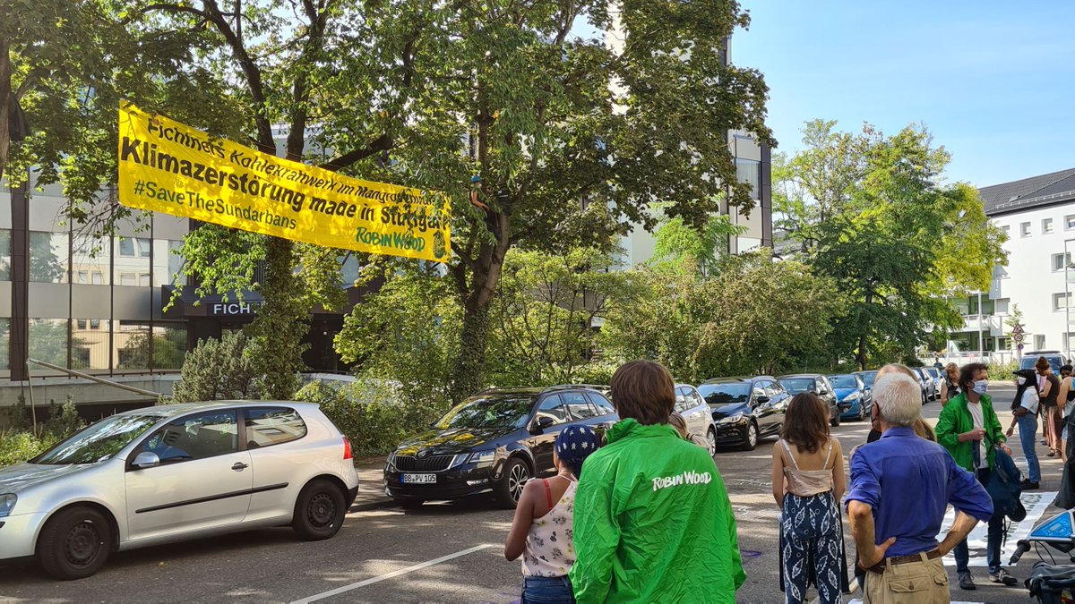 robin_wood's tweet photo. Die Rede von @t_nowshin zu #savethesundarbans gleich auf der
Montagsdemo gegen #Stuttgart21. Der LIVESTREAM startet um 17:50
https://t.co/QqvlwutVyK
#RobinWood #stopfichtner #stoprampal @RoWoStuttgart https://t.co/sA2ex1TK5N