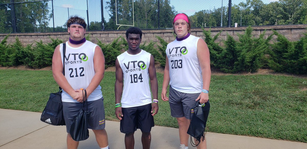 austinwhite64's tweet photo. I had a great time putting in work at @VTOSPORTS combine yesterday with my teammates @iwf_579 @FredForemanJr! I had a top 5 finish for the OL, and my teammate @hOrTa53 won MVP! Highlights will be coming out soon!!! https://t.co/YlI5OBu5jR