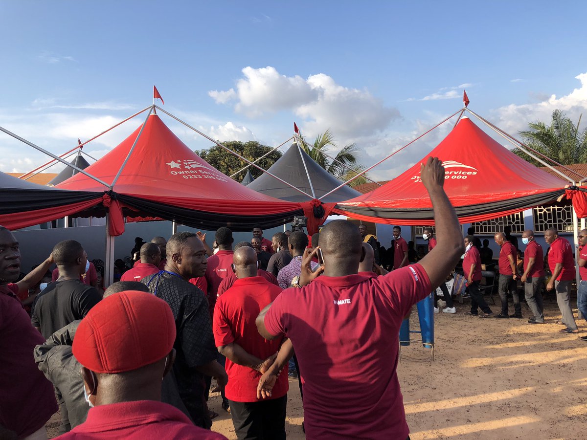 OVAGlobal1's tweet photo. #Vmates ! Sharp!!!
Vandal Owudon travelled to his “Maker” on Saturday 12th September 2020.
Appreciation to all Old Vandals and friends who showed up and supported in diverse ways.
#OVAnews #OVAAshanti #OVAAR
#OVABA #OVAWR #OVAGAR #OVAVR #Vmates https://t.co/iUkFXVHu5m