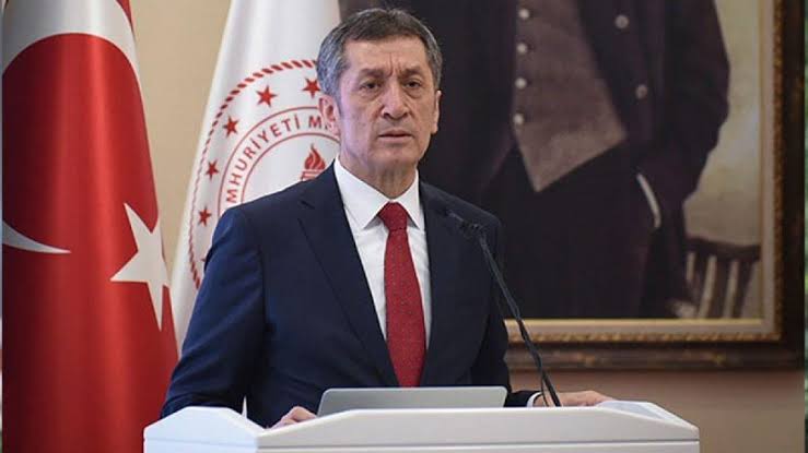 Teşekkürler ziya hocam.

1 Eylül teşekkür ediyor 🌸❤️

<a href="/ziyaselcuk/">Ziya Selçuk</a>
<a href="/omerinan06/">Ömer İNAN</a>
<a href="/safran1958/">Mustafa SAFRAN</a>

#TeşekkürlerZiyaSelçuk