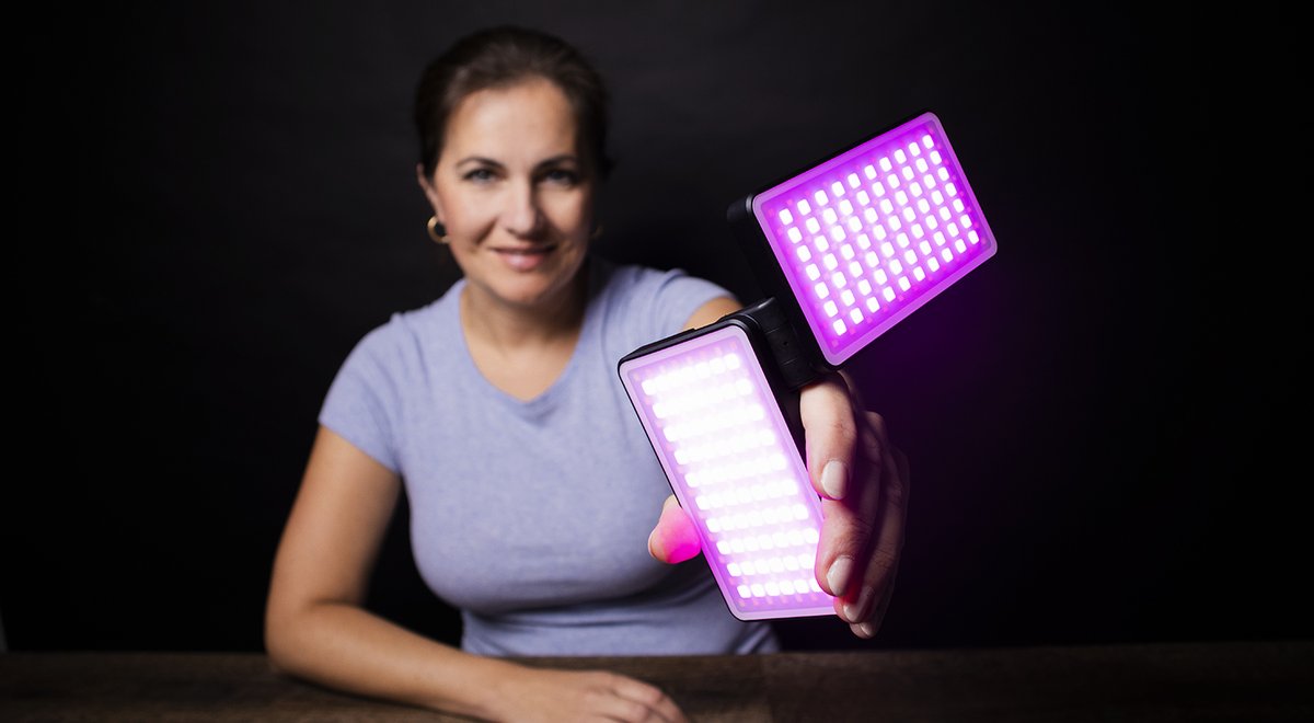 zdenkadarula's tweet photo. RGB Foldable VIDEO light Vitopal R20... you can never have enough of RGB video lights in the video kit. Full review is here: https://t.co/wAACIf6Tbo #rgbvideolight #filmmaking https://t.co/qk0Uo7tKej