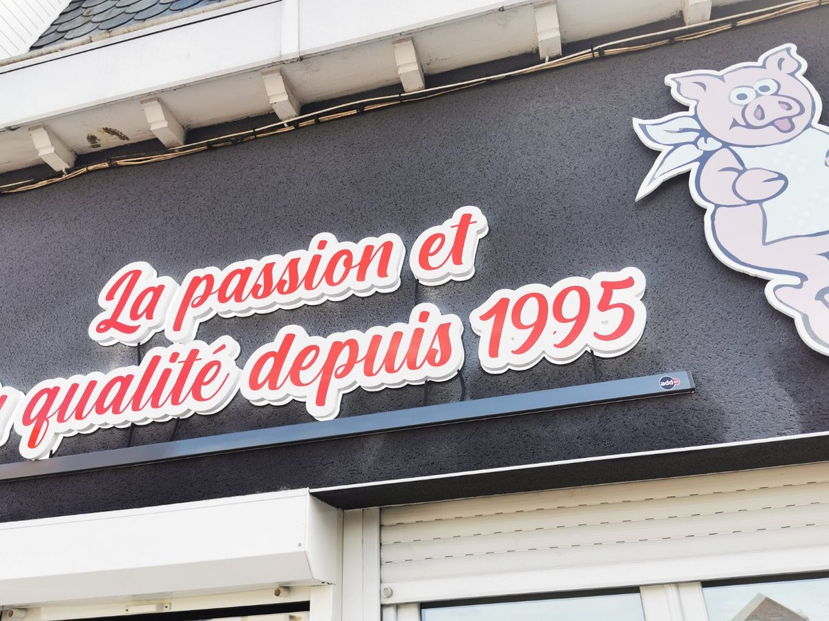 addpub1's tweet photo. ENSEIGNE 👁‍🗨

La Boucherie Talleu dispose maintenant d'une toute nouvelle enseigne en lettres découpées lumineuses en diodes indirectes. 

Pour plus d'informations, contactez-nous ! 💬

#Addpub #Enseigne #Lettreslumineuses #BoucherieTalleu https://t.co/mr6TVpBsPb