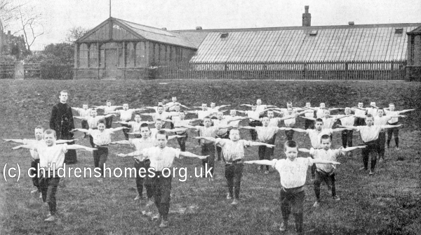 Childrens_Homes's tweet photo. Drill session at the Buckley Hall orphanage, Rochdale - https://t.co/2RoKWkdzyB #BrothersOfCharity #BuckleyHall #Rochdale https://t.co/d4woSCsGGF
