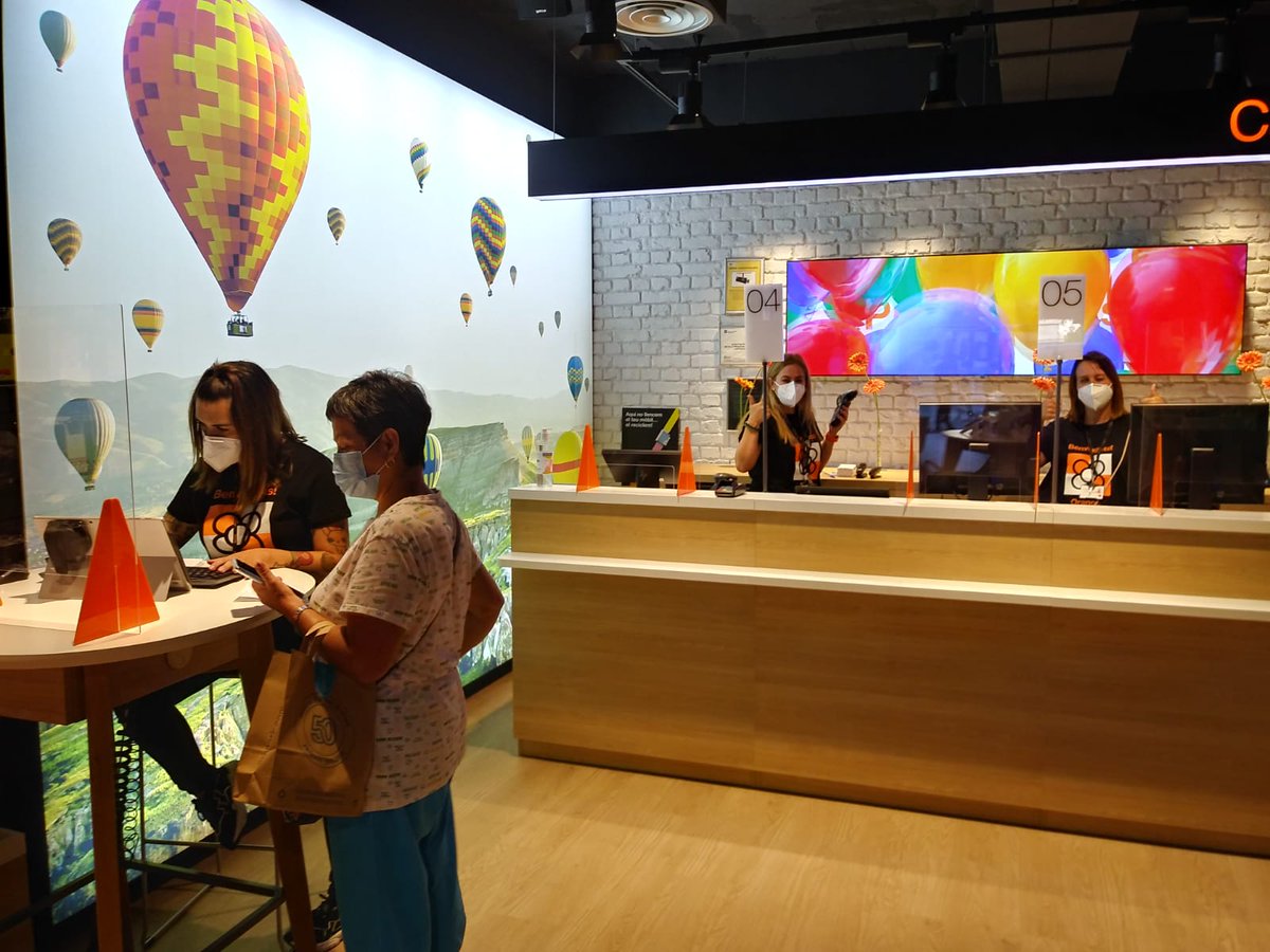 fallacher's tweet photo. Hoy abrimos las puertas de nuestra nueva flagship de Barcelona. Un fantástico equipo os está esperando. Enjoy! https://t.co/iwmnaxxKdt