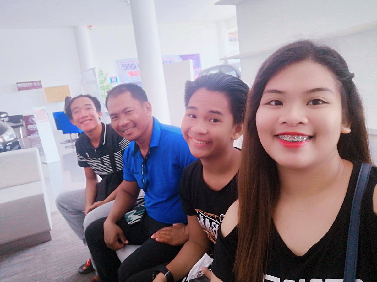 ChlNpltn's tweet photo. Mga lalake ko nga pala❣ https://t.co/TCmAlSVjxd