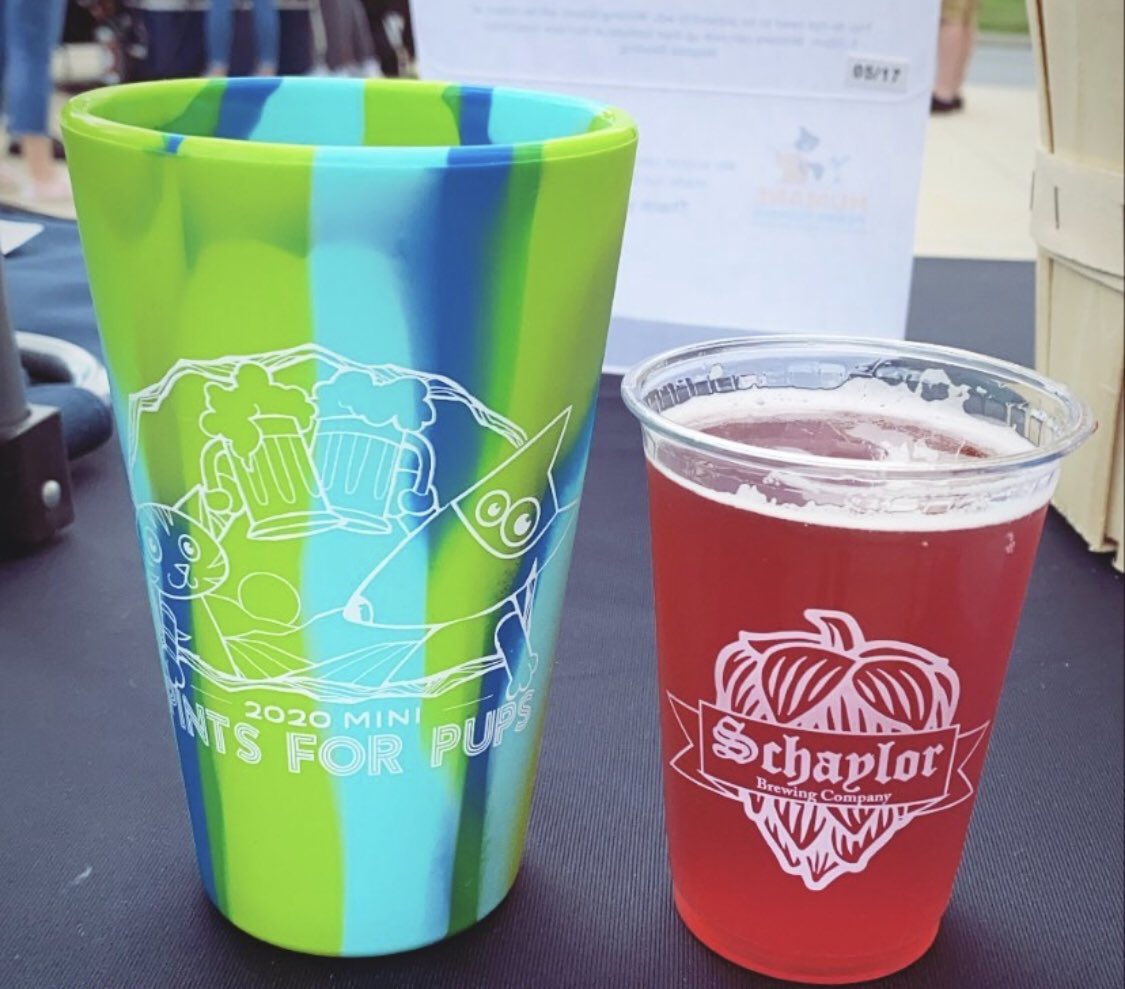 humane_penn's tweet photo. We had an absolute blast at yesterday’s mini Pints for Pups event hosted in partnership with @chdofreading & Schaylor Brewing Company! 🍺
Thank you to everyone, two-legged & four who came out & supported the paws! 🐾
#minipintsforpups #pintsforpups #beeranddogs #fortheanimals https://t.co/xtWQhseSDe
