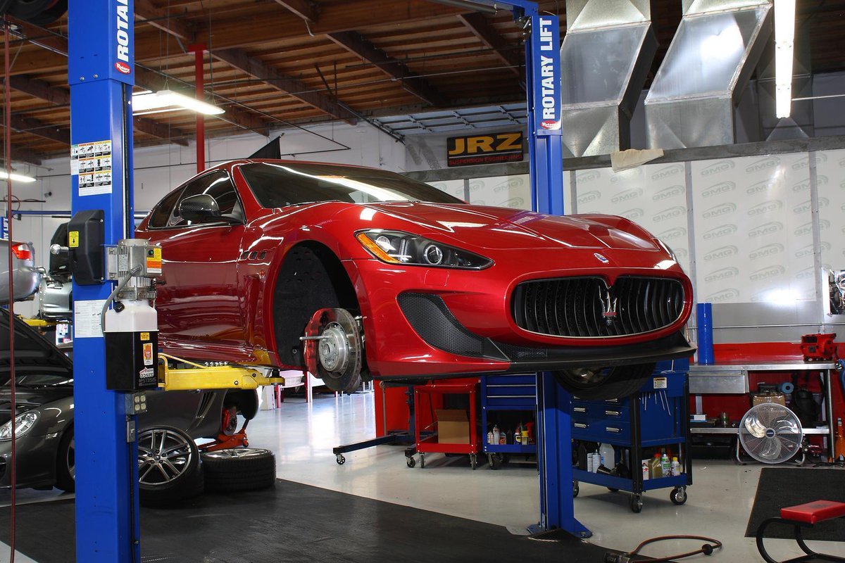 MaseratiBham's tweet photo. No matter what, our service team has your back when it comes to routine maintenance on your #Maserati vehicle! https://t.co/BkO1aZ2lbM