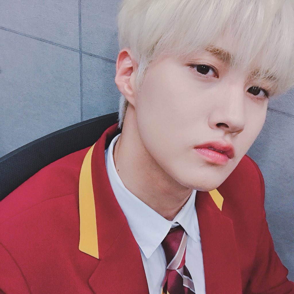 M̷A̷N̷I̷F̷E̷S̷T̷I̷N̷G̷ Reminiscing Blonde Changgu, a thread;𝙋𝙎 Not for Universe with weak heart