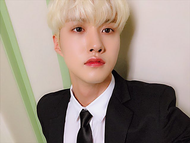 M̷A̷N̷I̷F̷E̷S̷T̷I̷N̷G̷ Reminiscing Blonde Changgu, a thread;𝙋𝙎 Not for Universe with weak heart