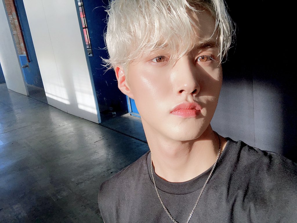 M̷A̷N̷I̷F̷E̷S̷T̷I̷N̷G̷ Reminiscing Blonde Changgu, a thread;𝙋𝙎 Not for Universe with weak heart