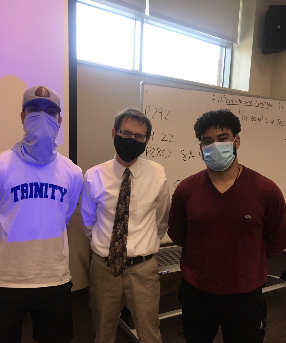 noah_waltz5's tweet image. Thank you Dr. Paul Bialek for your contributions to our math department! #picswithprofessors #RTTO @TIUBaseball @CoachSGardner