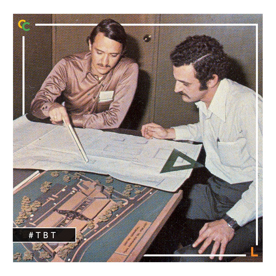 ConcLiving's tweet photo. Nuestro equipo siempre ha sido de profesionales comprometidos con la gerencia, comercialización, diseño y construcción de proyectos inmobiliarios e infraestructura.

Este #tbt es una apreciación a quienes años atrás, comenzaron con un sueño y nos impulsaron a continuar creciendo. https://t.co/mLixf3JMHq
