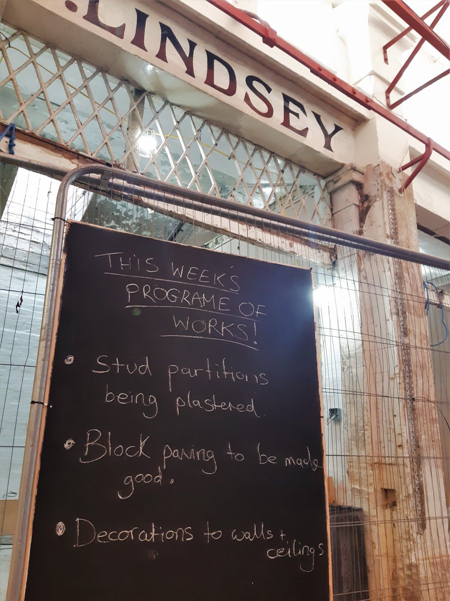 OrielSquare's tweet photo. Great to see ongoing restoration work in our historic local market. Take a look for yourself @CoveredMarketOx (and treat yourself to some @iscreamoxford too!) 🍦🍧 https://t.co/1vN1C2L6wN
