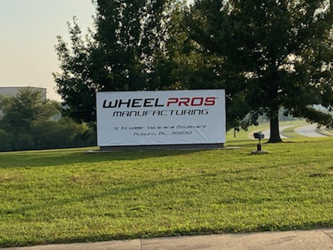 ⚡️BREAKING: Colorado-based @WheelPros expands its U.S. manufacturing footprint with a new facility for aftermarket wheels in Alabama.

The project means 300 new jobs are coming to Auburn.

➡️bit.ly/2Fw6oxs