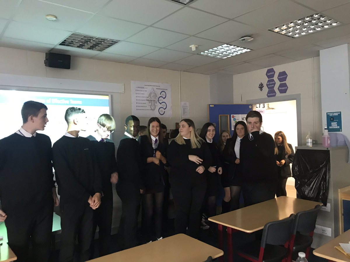 AllSaintsABC's tweet photo. Miss Selas’s Higher Admin class learning about team work and what makes an effective team 👭👫👬🤩

#communication  #interpersonalskills #sharedaims #listening #teamwork https://t.co/1uhO5Zyhb0