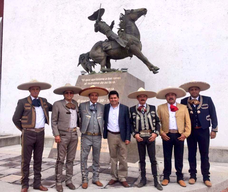Neltiliz_tli's tweet photo. ¡Muchas Felicidades a la Gran Familia Charra hidalguense!

 Ustedes son orgullo nacional y símbolo de nuestras raíces ante el Mundo. 
Patrimonio Cultural Inmaterial de la Humanidad.
#DíaDelCharro https://t.co/G3TPAPkv9N