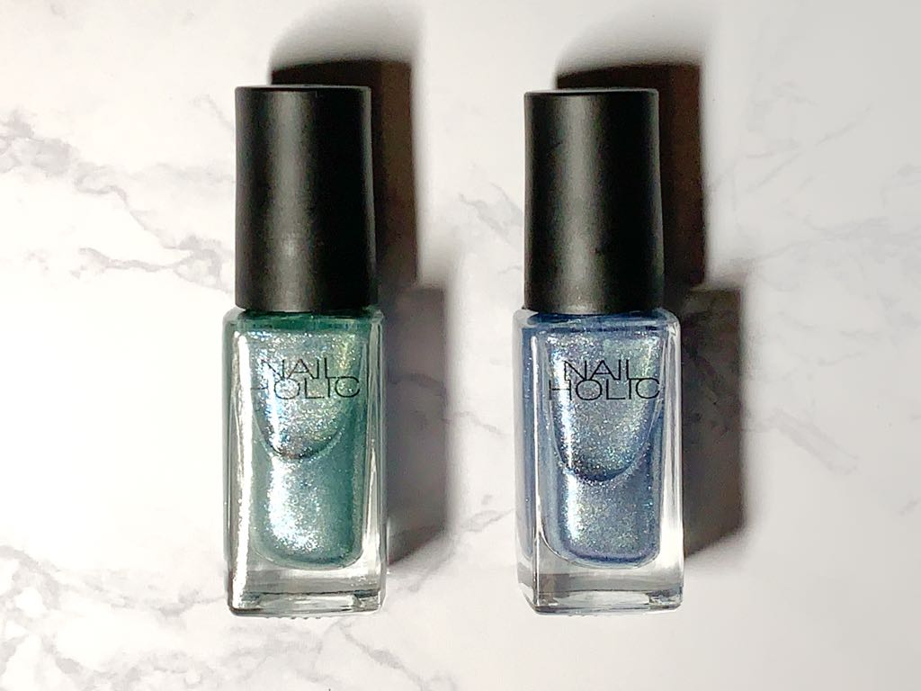 もも Nail Holic Gr740 Bl940 ネイルホリックの秋の限定色が売ってたので この2色を購入 メタリックなんだけど 大粒の青ラメも入ってるので メタリックにしてはかわいい感じになる ネイルホリックのネイルは透け感あるからかメタリックでも重たく
