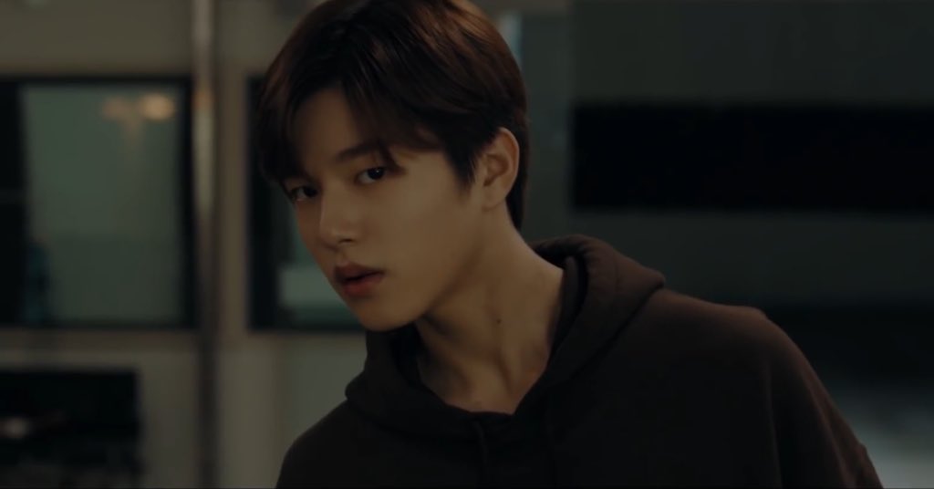 Nxzreenikhsvn's tweet photo. LEE JINWOO
2019 2020
Puberty hit him like a truck!!
#leejinwoo #jinwoo #ghost9 #MAROOkie #maroo #haenami #haenam #teenteen #produce_X_101 https://t.co/W5A66muKUT