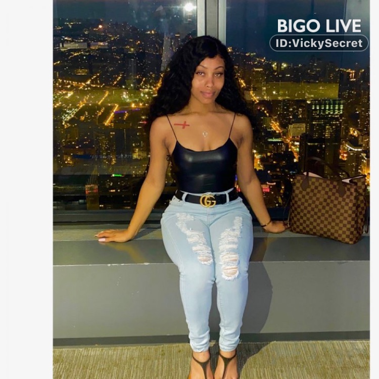 blacc_moses's tweet photo. Come and see VickySecret🔑🌎's LIVE in #BIGOLIVE  
https://t.co/LfWRvTtwzA https://t.co/bqqxGG9BOq