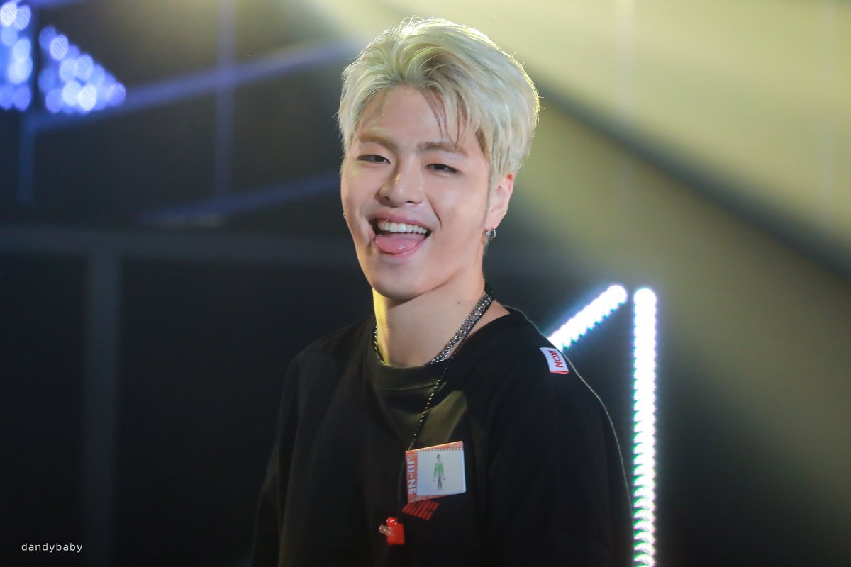 dduwubb's tweet photo. #iKON_5th_ANNIVERSARY
#아이콘_우리_천천히_5래가자
#아이콘 #iKON 
#구준회 #준회 #JUNHOE #JUNE #ジュネ https://t.co/hpQZZKt5OH