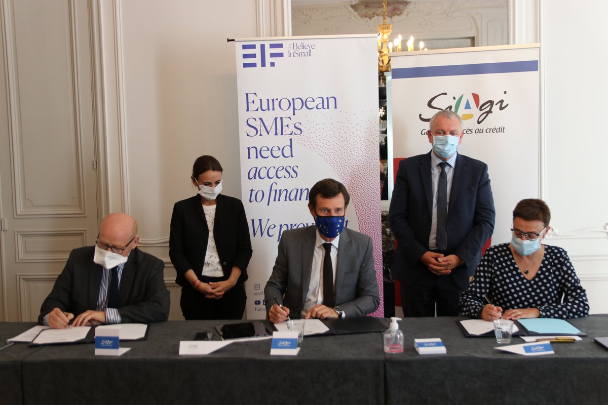 Earlier today in Paris, <a href="/EIF_EU/">European Investment Fund</a> Chief Executive Alain Godard signed a counter-guarantee agreement with SIAGI worth €235 million, as part of the 🇪🇺 and <a href="/EIB/">European Investment Bank</a> group response to support #SMEs affected by the economic impact of #covid19. Read more👉bit.ly/EIFxSiagi