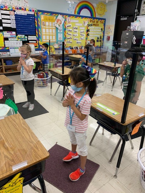 GruenDarren's tweet photo. We've had a great start to the school year at Dever, and we are so glad to be back! #deverstrong @VS13UFSD @JamesADever https://t.co/avzFjNZ4LT