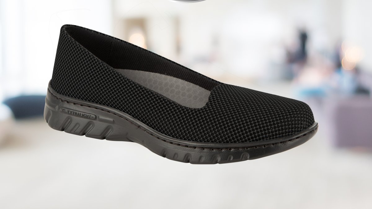 La bailarina Dance cuenta con un corte de rejilla transpirable D’COVER DRY®, forrado interior de material textil acolchado D’DRY® y el certificado Antibacterial de INESCOP. "Calzado para todos" 🧡