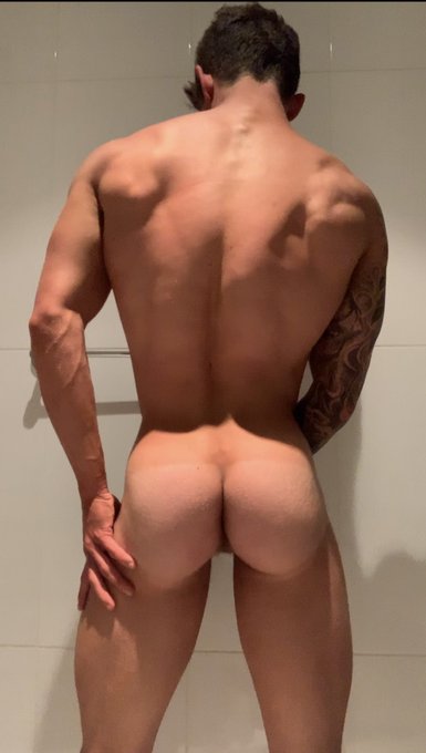 FREE ONLYFANS 👇🏽 https://t.co/NWRMo07l6W https://t.co/zozBGpcW92
