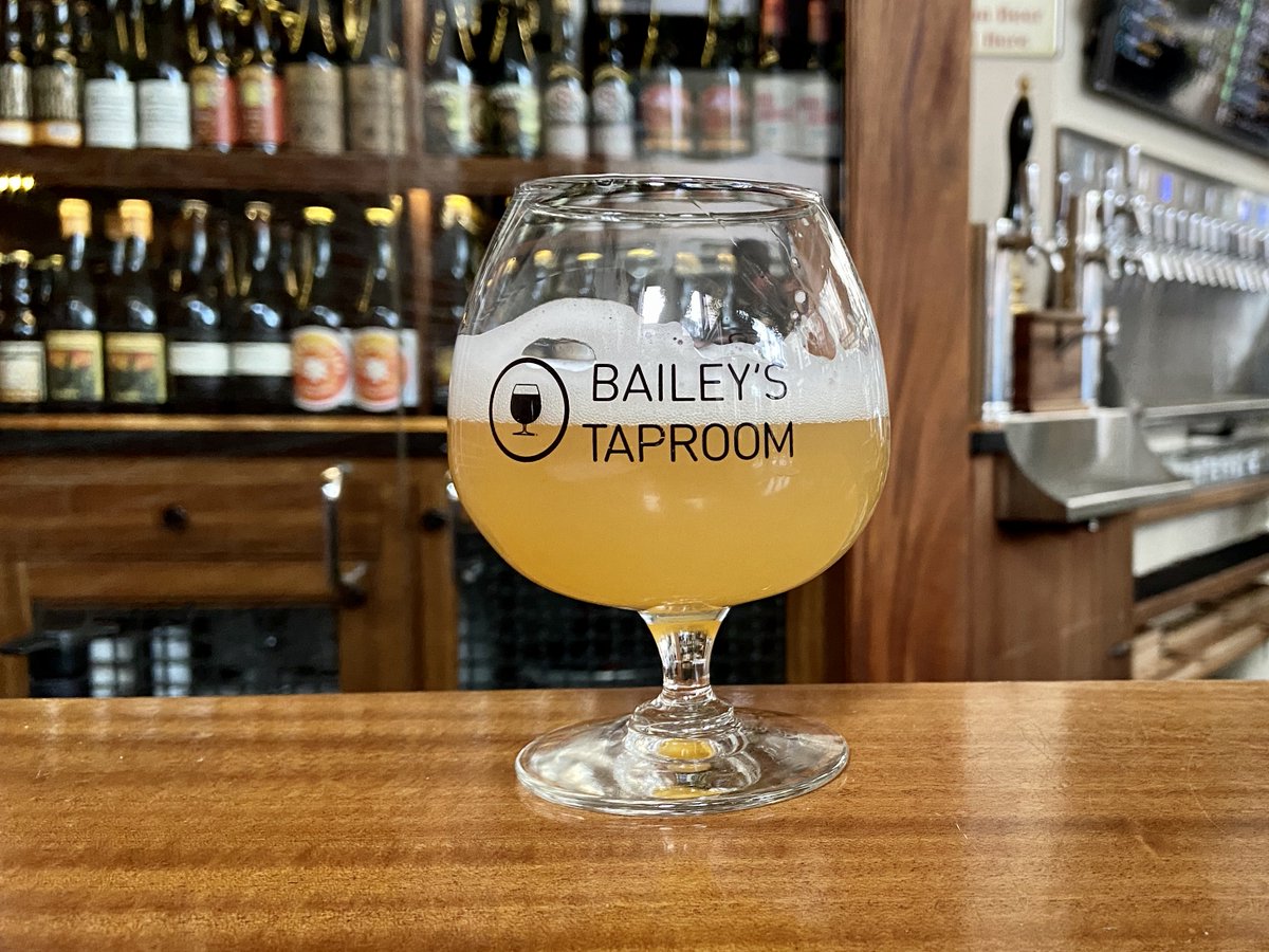Due to slow business during the ongoing COVID-19 pandemic, Bailey's Taproom has closed its doors. Details: brewpublic.com/beer-news/bail… #baileystaproom #portlandclosure #pdxbeer