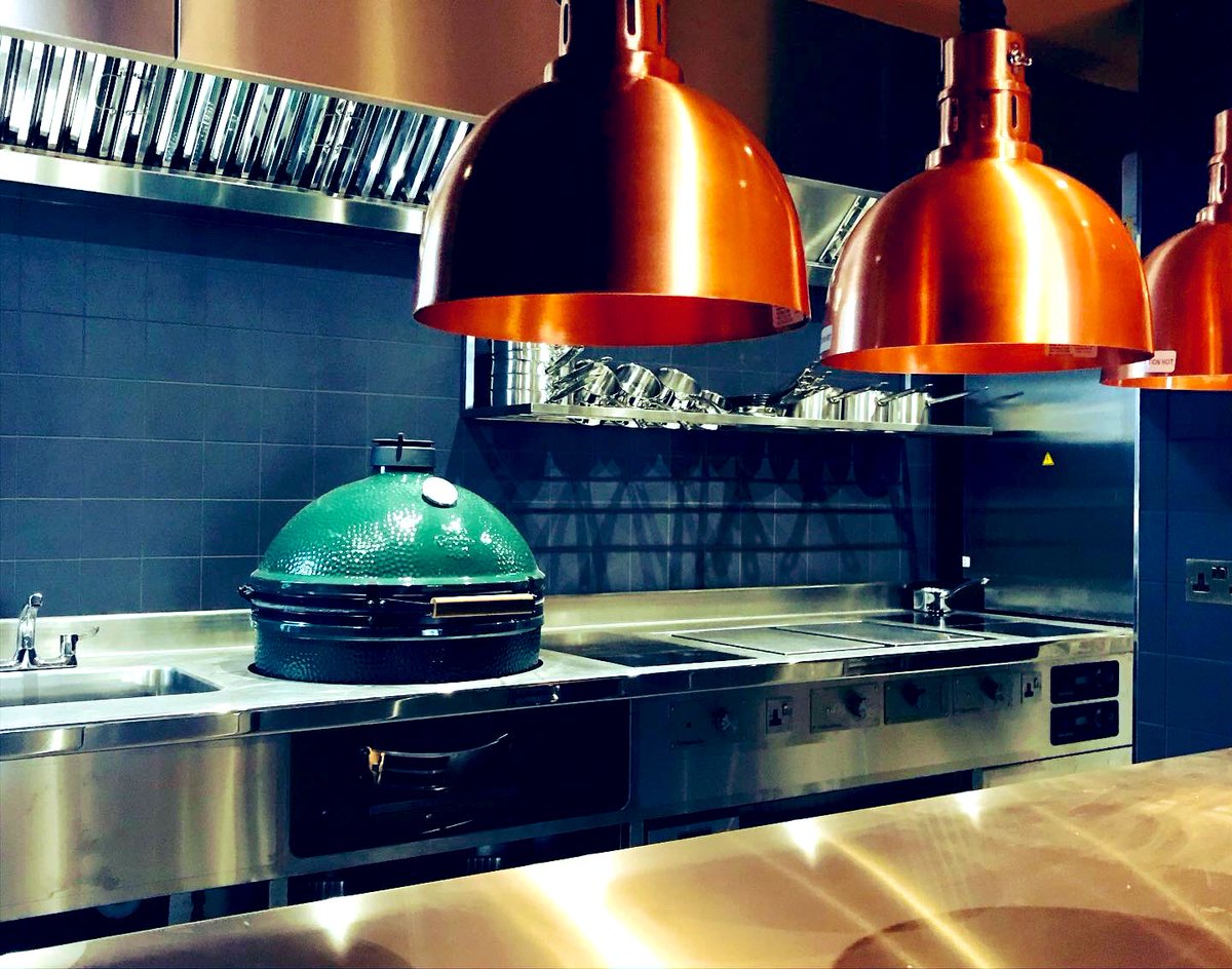 Nearing completion @akokorestaurant in Fitzrovia. This has to be one of our favorite installs for various reasons, @RDDesignUK has done amazing work with the venue design also the proprietor @ao.ajibolaoluwole and chef @william_chilila have been excellent to work alongside👌
