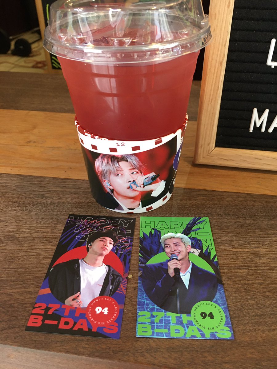 Deanpaigegirl12's tweet photo. Thank you @Alex_kim988 @SOLID_RM @lunacoffeeshop for hosting Namjoonโs late birthday๐Also @its_jasminx for the pretty bracelet. Love the drink so much #HappyNamjoonDay #RMoClock #ForeverLeaderRM #RapperANDPoetRM https://t.co/Ldco0HS1qK