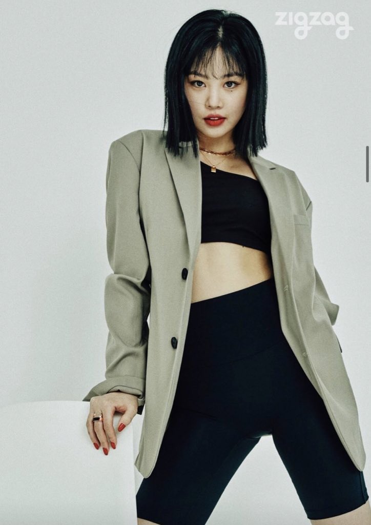 SoojinBrasil's tweet photo. [📸] 14.09.20 Atualização da ZIGZAG com a Soojin! 

©️PortalNVLNDBR 

#GIDLE #수진 #SOOJIN #아이들_오마이갓 https://t.co/O0USZmOEsc