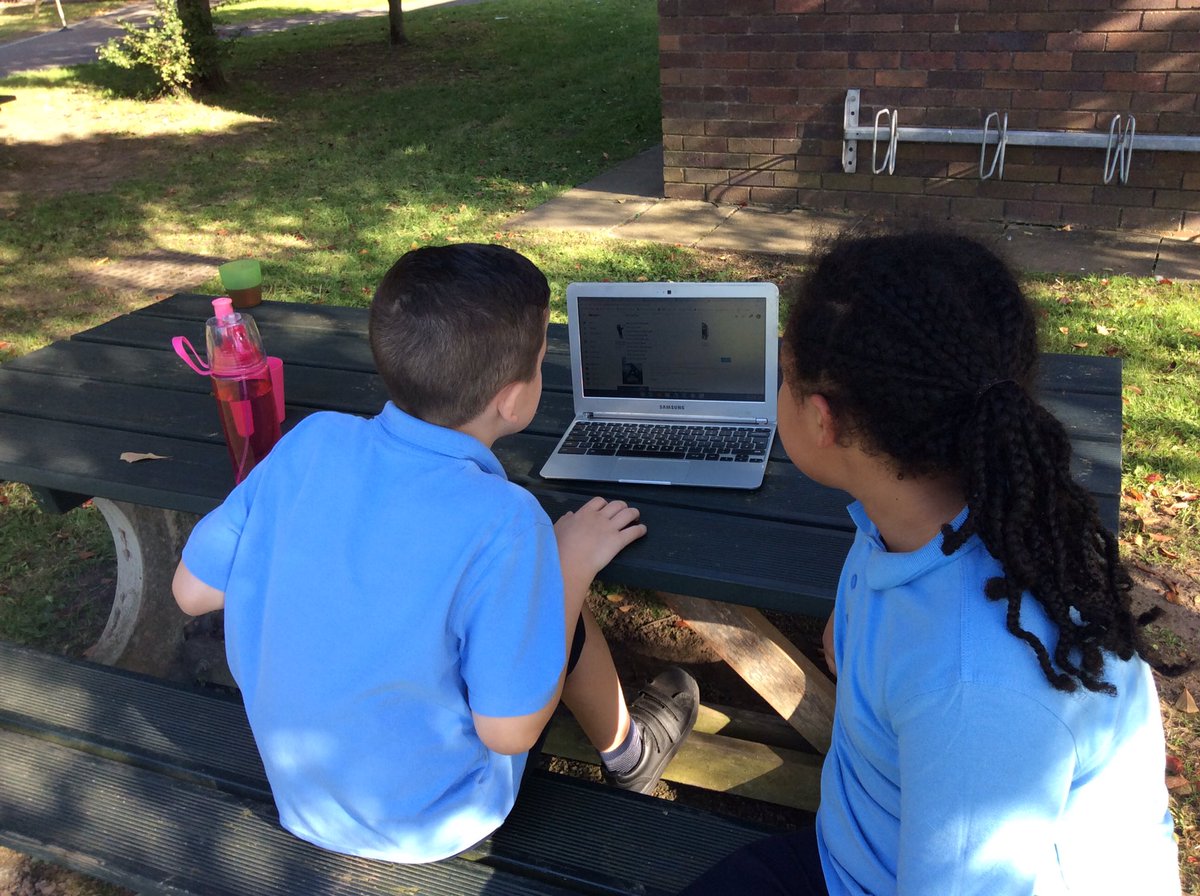 StBernardsep's tweet photo. An after of Fun Club in the sunshine βοΈ #StBsFunclub #Sunnydays #elastics #computerfun https://t.co/Et7mcEDWfY