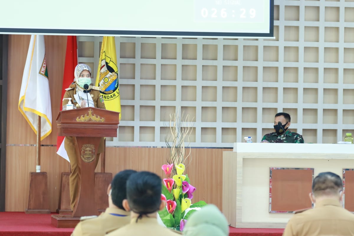 KominfotikLpg's tweet photo. Wagun Lpg Chusnunia, bersama Jajaran Forkopimda Provinsi Lampung melakukan Kunjungan Kerja Ke Pemkot Bandar Lampung Dalam Rangka Pemantauan Kesiapan Pelaksanaan Pemilu Kepala Daerah Serentak di Kabupaten/Kota Provinsi Lampung Tahun 2020, di Gedung Semergou, Senin (14/09). https://t.co/BvqHZr7VmR