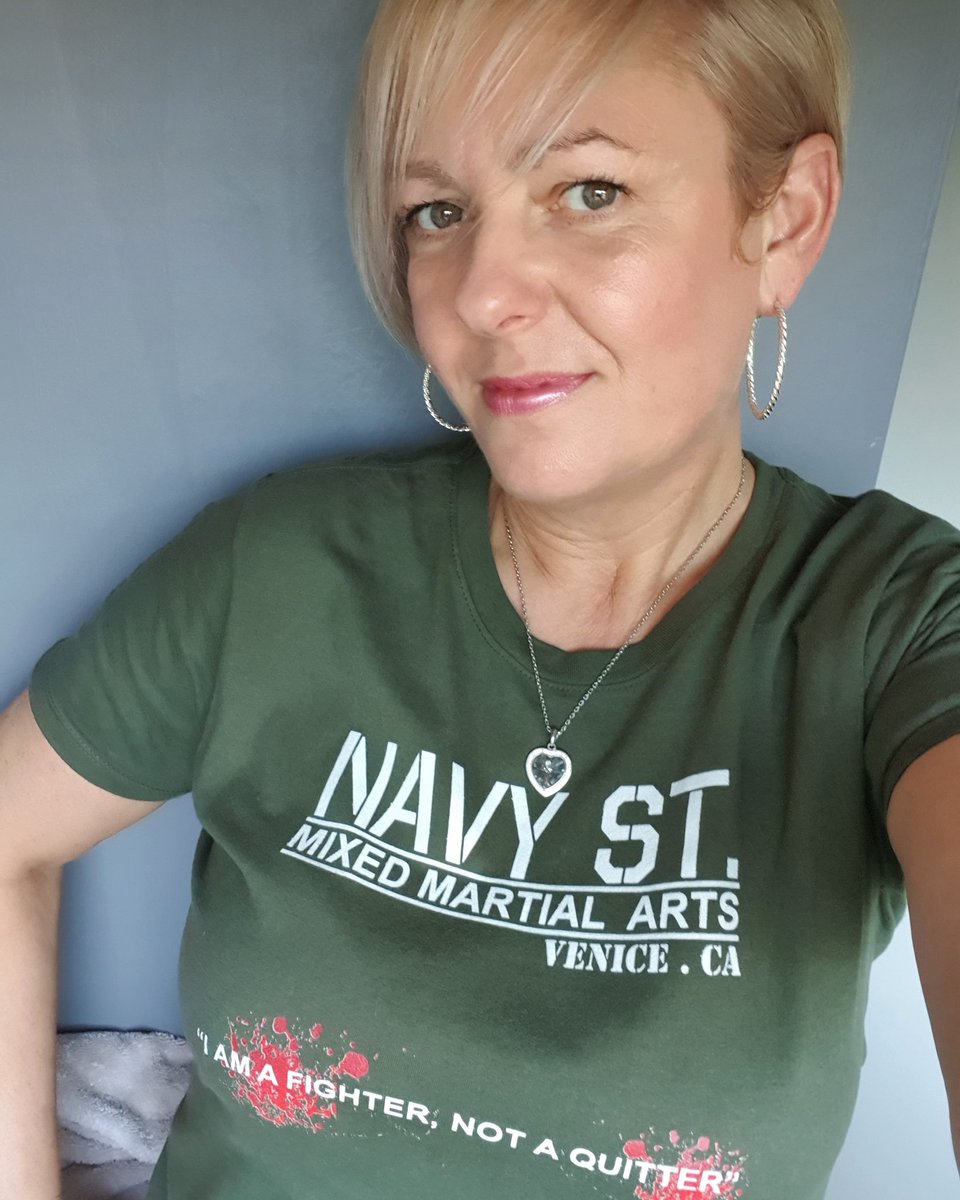 Out on the lash with mother #Whenyouknowyouknow 
#KINGDOM <a href="/nickjonas/">Nick Jonas</a> <a href="/jonathanmtucker/">jonathan tucker</a> <a href="/bbalasco/">Byron Balasco</a>