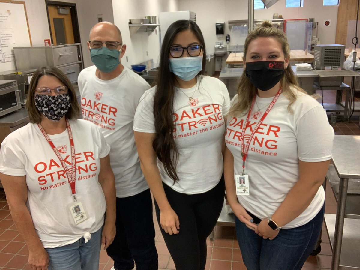 msclaprise's tweet photo. The start of year two!!! Team Culinary is ready and excited for this year! @CoventryOakers #oakerpride https://t.co/LTYB6h8ZTJ