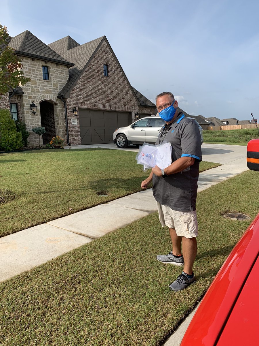 TulsaHills AT&amp;T fiber fighter Geno taking care of business!! @melphillipsOK @okla_phillips <a href="/natelove86/">Nathan Love</a> <a href="/clauren12/">Cami Henning</a>