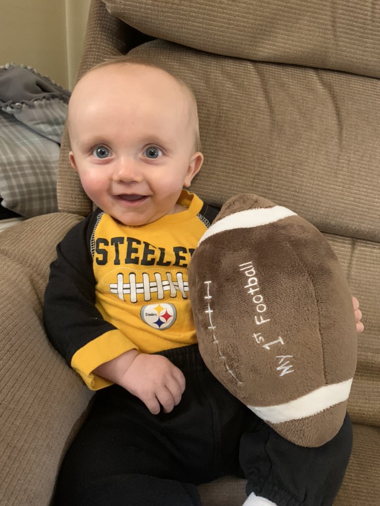 Nikki14ek's tweet photo. Ready for some Steeler Football 🏈 #HereWeGo #jordananthony https://t.co/9w2pPxxRMe