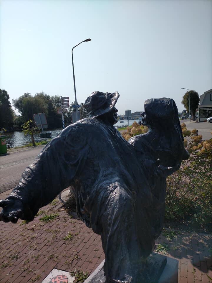 lvk1956's tweet photo. #dancenopstraat https://t.co/ZmzrzSovAf