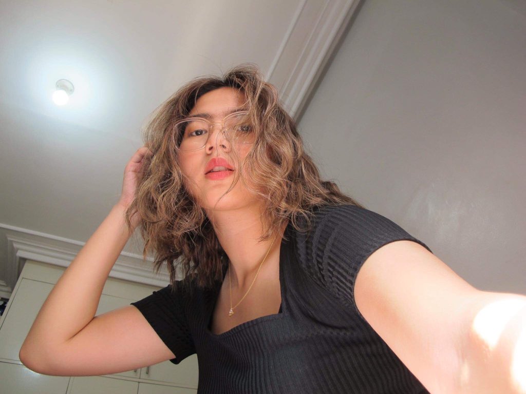 thenorthphase_'s tweet photo. HAPPY BIRTHDAY TO MY BEST BITCH @MlKASANTOS ❤️ NOW you’re truly safe from teen pregnancy HAHAH

WE STAN A QUEEN WITH A RANGE LIKE THIS https://t.co/bZyLMZ1b5c